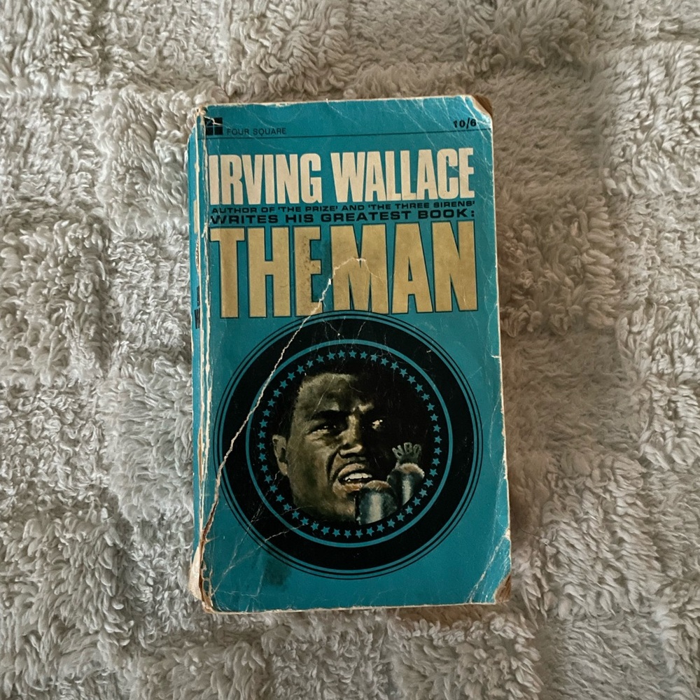 📚🔪The Man
